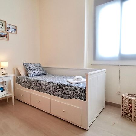 Teodosio Apartment Free Parking & Central Ac Siviglia Esterno foto