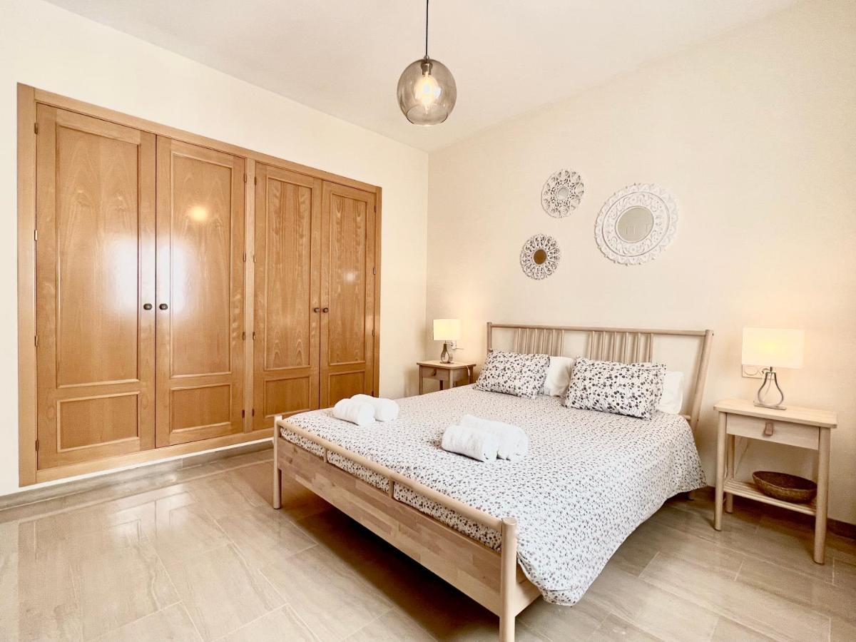Teodosio Apartment Free Parking & Central Ac Siviglia Esterno foto